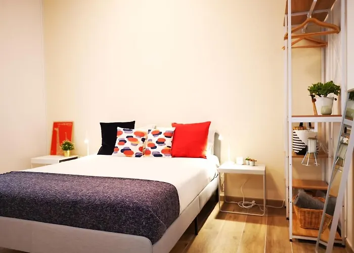 Cozy 50 Meters From The Metro Milán